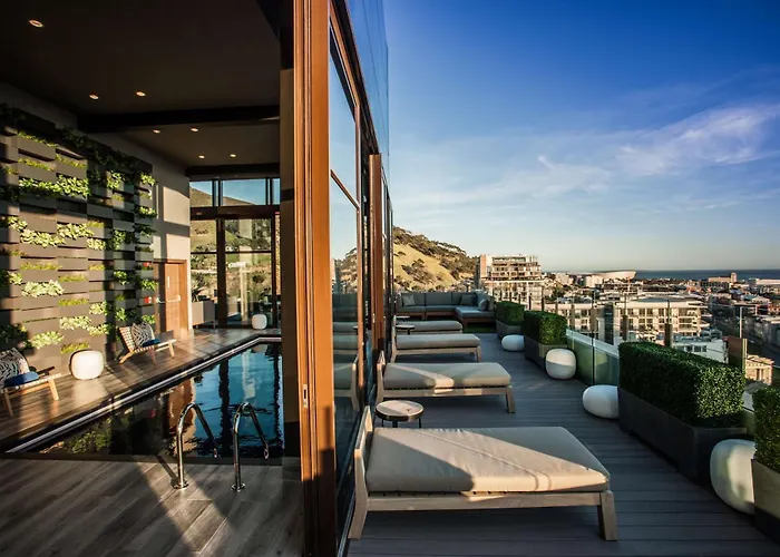 Sunsquare Cape Town City Bowl