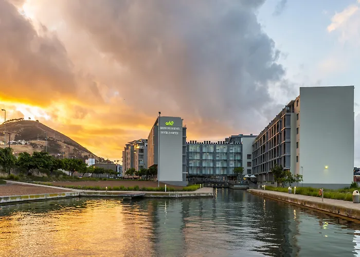 Aha Harbour Bridge Hotel & Suites